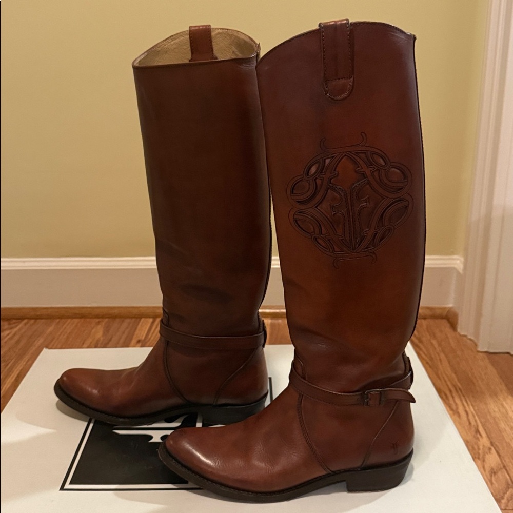 Frye Women's Rich Brown Leather Western Riding Boots in Like New Condition
